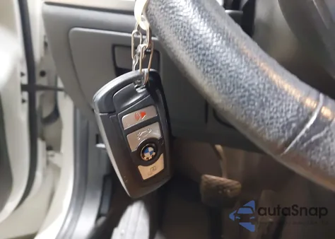 2015 BMW X3 xDrive28I z USA, uszkodzony, nr VIN 5UXWX9C54F0D45494